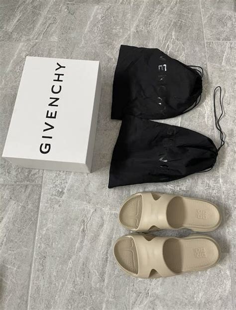 givenchy bambi flip flops|givenchy marshmallow sandals.